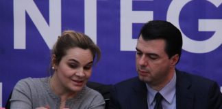 SI PD e LSI, po fshehin pas tryezës zgjedhore, dorzimin pa kushte.