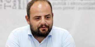 Abazi i Vetëvendosjes: Kosova me Albin Kurtin kryeministër do merrte pjesë në Mini-Shengen! LDK po bën lojë të pisët