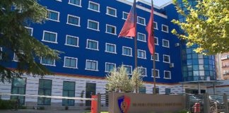 Me letra false drejt BE-së/ Policia parandalon një tjetër rast, në pranga punonjësi i aeroportit të Rinasit