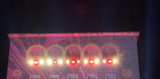 Koncerti i 100-vjetorit/ Veliaj me veshje tironse në skenë, këndon “Ku ka si Tirona”