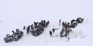 Dhjetëra të vd ekur nga orteku i dëborës