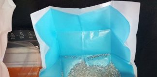 Iu gjendën 300 diamante, shqiptari ndalohet në kufirin serbo-kroat