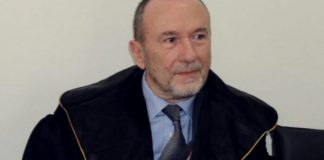 Lamtumirë Profesor!