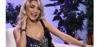 Roza Lati tregon vendin më të çuditshëm ku ka bërë s*ks