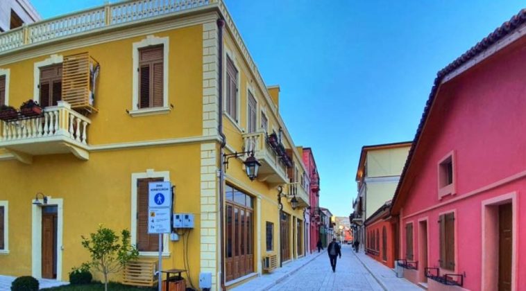 Rama publikon pamjet/ Transformim urban në Qendrën historike të Vlorës - lexo