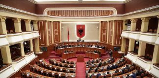 Parlamenti voton me 89 vota pro dhe 17 kundër paketën anti-KÇK