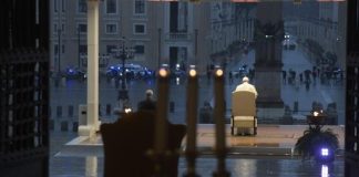 “E diela e Lotëve”, Papa Francesku mban meshën në nder të 889 viktimave të ditës së djeshme në Itali