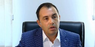 Denar Biba ankohet: S’kemi tualete në zyrë, nuk mban më. 35 zonja shkojnë në një tualet