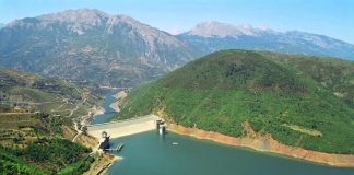 Shirat bekojnë ekonominë, HEC-i i Fierzës pranë kuotës maksimale