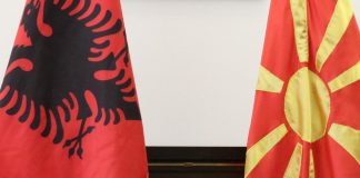 Maqedonia e Veriut përdor tekste shkollore që fyejnë shqiptarët