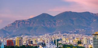 “Tirana 100”, Prestigjiozja britanike“Songlines” e rendit në Top of the World: “Më në fund del sekreti muzikor i Shqipërisë!”