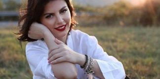 Rudina Dembacaj zbulon punën dhe rrogën e saj të parë