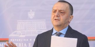 Nis zbatimi i ligjit për tokën bujqësore/ Artan Lame: 450 mijë familje fshatare përfituan 1,8 milionë pasuri toke