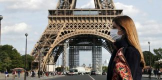 Franca i jep fund shtetrrethimit dhe mbajtjes së maskave