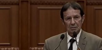 Si ta përballojmë të nxehtin? Selami Jenisheri gjen ‘zgjidhjen’: Qeveria duhet t’iu blejë qytetarëve kondicionerë, nuk e futa kot Shqipërinë në OKB