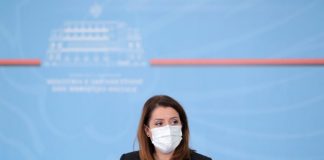 Nesër fillon vaksinimi masiv, Manastirliu: Do angazhohen dhe infermierë të FA