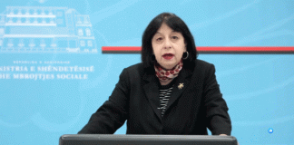 “2 persona ndërruan jetë”/ Silva Bino sqaron gjithçka: Rastet nuk kanë lidhje me vaksinën