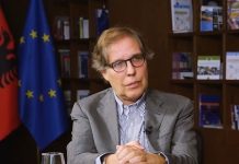 Carlo Bollino: Jo, fajin nuk e ka më Saliu, por ata pak shërbëtorë të verbër që e mbështesin ende