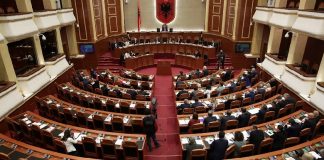 Mblidhet sot Kuvendi/ Seanca e fundit parlamentare për këtë legjislaturë, pritet emërimi i kryetares së re të AMA-s