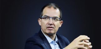 Shefi i Moderna-s apelon: Virusin do ta kemi mes nesh përgjithmonë