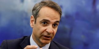 Greqi, Mitsotakis: Masat antiCOVID-19 për udhëtimin nuk do të hiqen për Pashkë