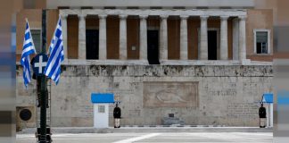 Zgjatet afati i bllokimit/ Njoftimi i ri nga Greqia për ata që udhëtojnë drejt shtetit fqinj