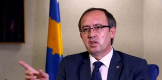 Pandemia në Kosovë/ Hoti paralajmëron kthimin e mësimit online