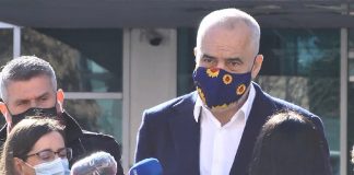 Akuzat për vaksinimin e personaliteteve mbi 80 vjeç, kryeministri Rama: E turpshme! Zallamahi e krijuar nga zëdhënësit e opinionit publik