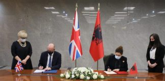 Miratohet marrëveshja e partneritetit, tregtisë dhe bashkëpunimit mes Shqipërisë, Britanisë së Madhe dhe Irlandës së Veriut