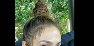 A jeni kurioz? Zbulohet çfarë po e mban të re këngëtaren e njohur