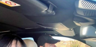 Fotolajm/ Basha shembulli që nuk duhet ndjekur, i jep makinës pa rrip sigurimi