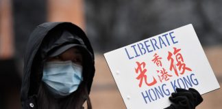 Opinion/ Hong Kongu nuk mund të shpëtohet, qytetarët e Hong Kongut po