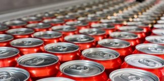 Studimi: Grimcat e Covid-19 nga të gjithë të prekurit në botë mbushin volumin e gjysmës së kanoçes Coca-Cola