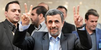 Mundësia e rikthimit i Mahmoud Ahmadinexhad si President i Iranit the roli i klerikëve