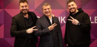 PS-së i bashkohen edhe moderatorët binjakë Donald e Romeo Veshaj