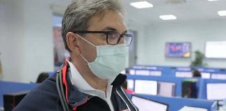 Vaksinohet Skënder Brataj dhe ekipi i urgjences, Manastirliu: Do të përmbyllim së shpejti vaksinimin për bluzat e bardha