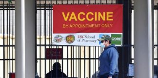 Mungesa e vaksinave mbyll qendrat e vaksinimit në Los Angeles
