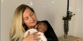 Olta Gixhari prezanton djalin me Shqipërinë