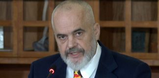 Rama bashkëbisedon me ndjekësit në Facebook: Nuk ka kohë për gjumë. Taksat nuk rriten, paga minimale do rritet çdo vit