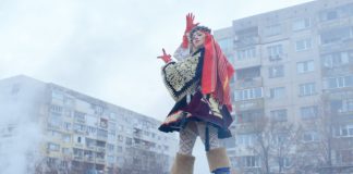 Klipi me veshje kombëtare/ Rita Ora për albumin e ri: Doja të prezantoja prejardhjen time