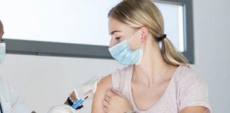 Britania e Madhe nis provat, vaksinim me doza nga dy firma të ndryshme