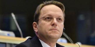 Varhelyi: Bashkimi Evropian alokon 7 milionë euro për fushatën e vaksinimit në Ballkanin Perëndimor