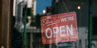 Për çfarë ia vlen të hapësh biznes? Zbuloni sektorët ku fitohet më shumë në Shqipëri