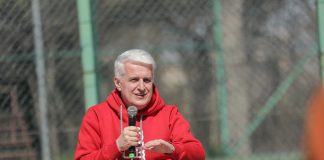 Pandeli Majko, lë kostumin, e nis në mënyrën më sportive zyrtarisht fushatën