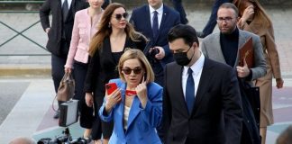 Foto- ‘Prapaskenat’ e marrëveshjes / Armiqtë e kullave firmosin në… kullën 23-katëshe