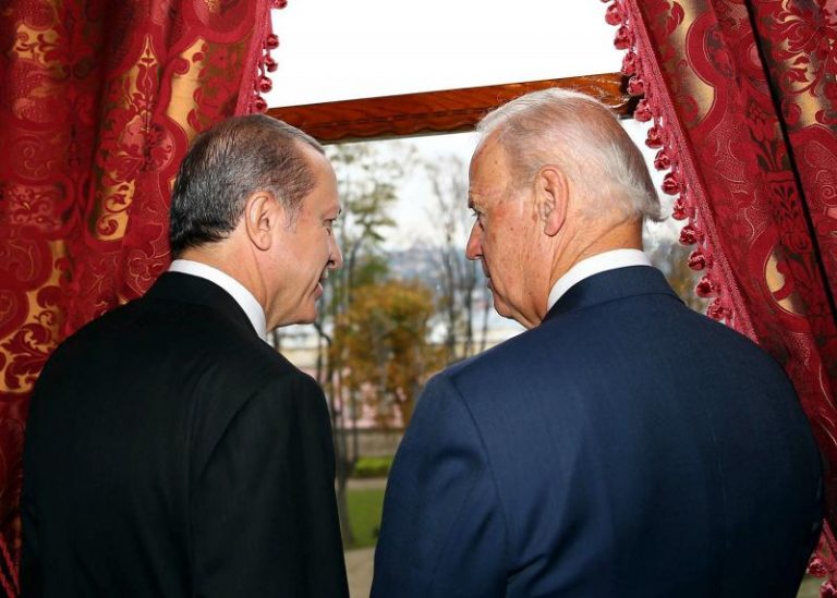 Përse Biden duhet të ndalojë a buzimin e Erdoganit me retorikën kundër t errorizmit