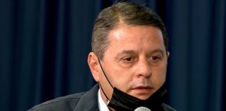 Socialisti i kthehet Bashës: Ore karabush, ty s’të pyet roja i PD, si thua ti, të punoja për ty?