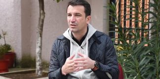 Veliaj me 5 çifte të reja që kanë përfituar nga programet e strehimit: Kreditë e buta, standard që duan ta ndjekin edhe bashkitë e tjera