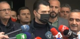 Pas deklaratave të Metës për të mos ‘fjetur’/ Lulzim Basha “zgjohet nga gjumi”: Nuk trembemi nga dhuna, jemi në krye te detyrës