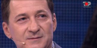 Atdheu bën për të qarë Arjan Konomin, cila ishte surpriza që e emocionoi